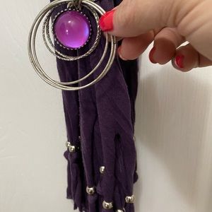 Purple wrap/scarf w/silver ring tie silver bead